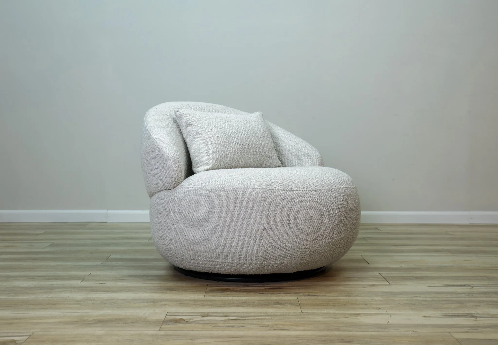 Athena Swivel Chair