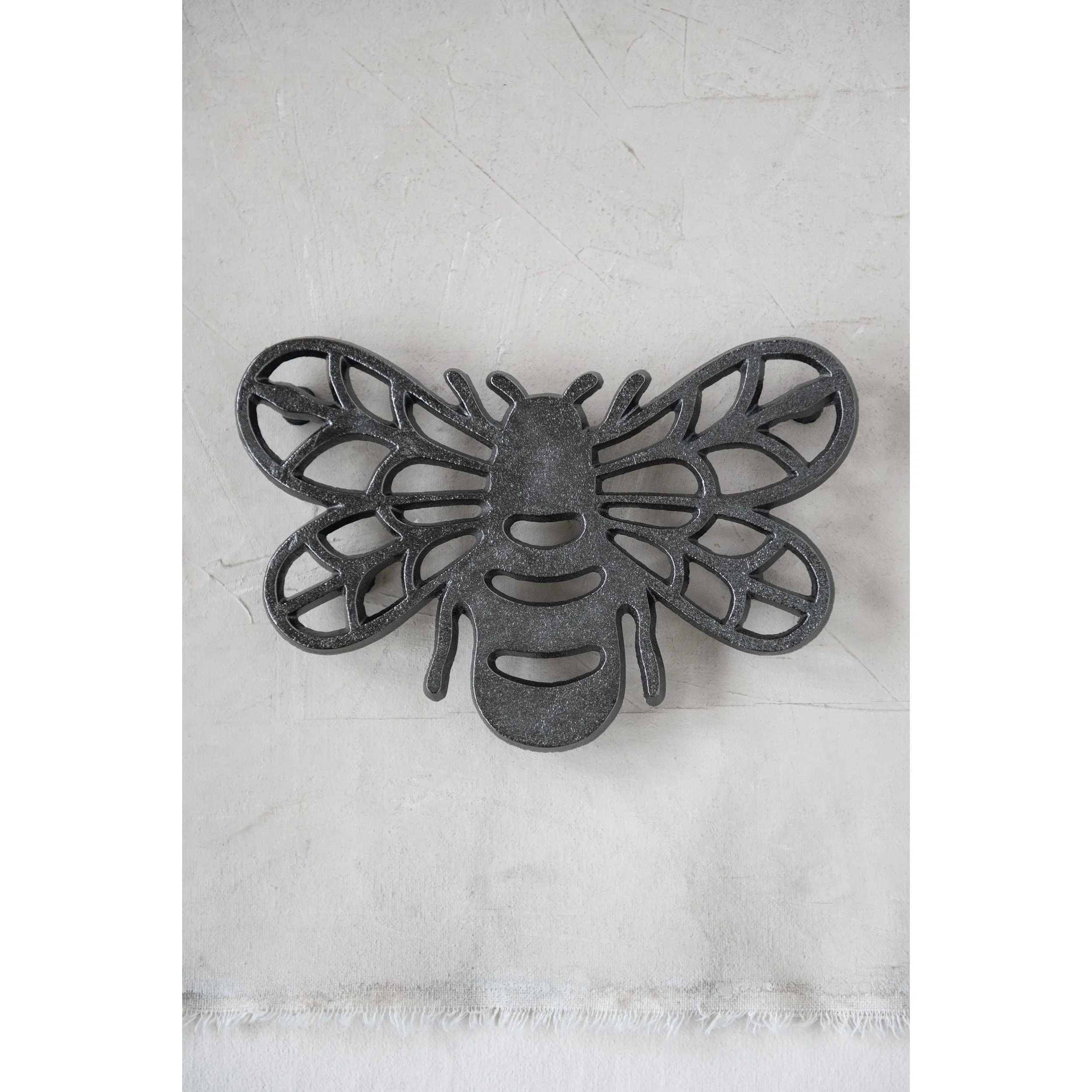 Bee Trivet 8