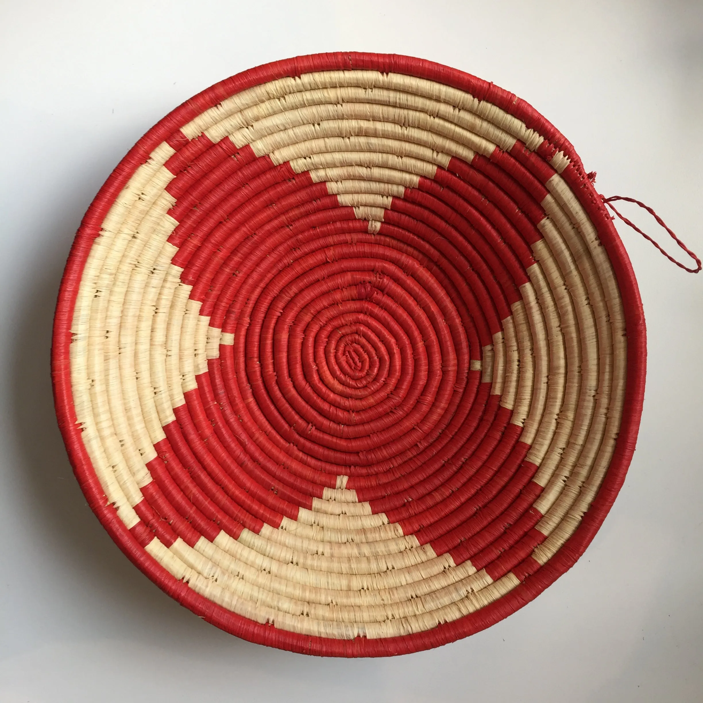 Majani Bowl