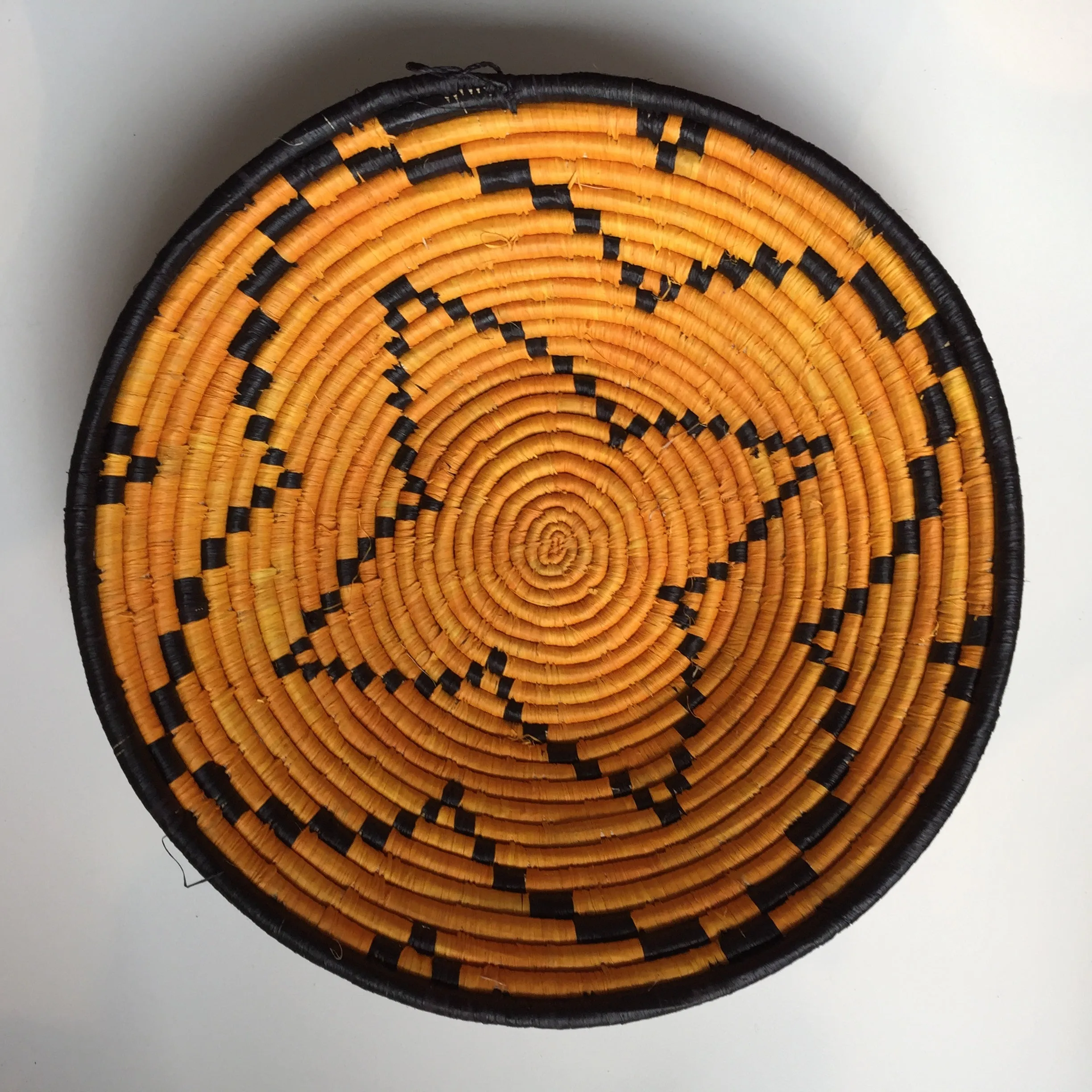 Majani Bowl