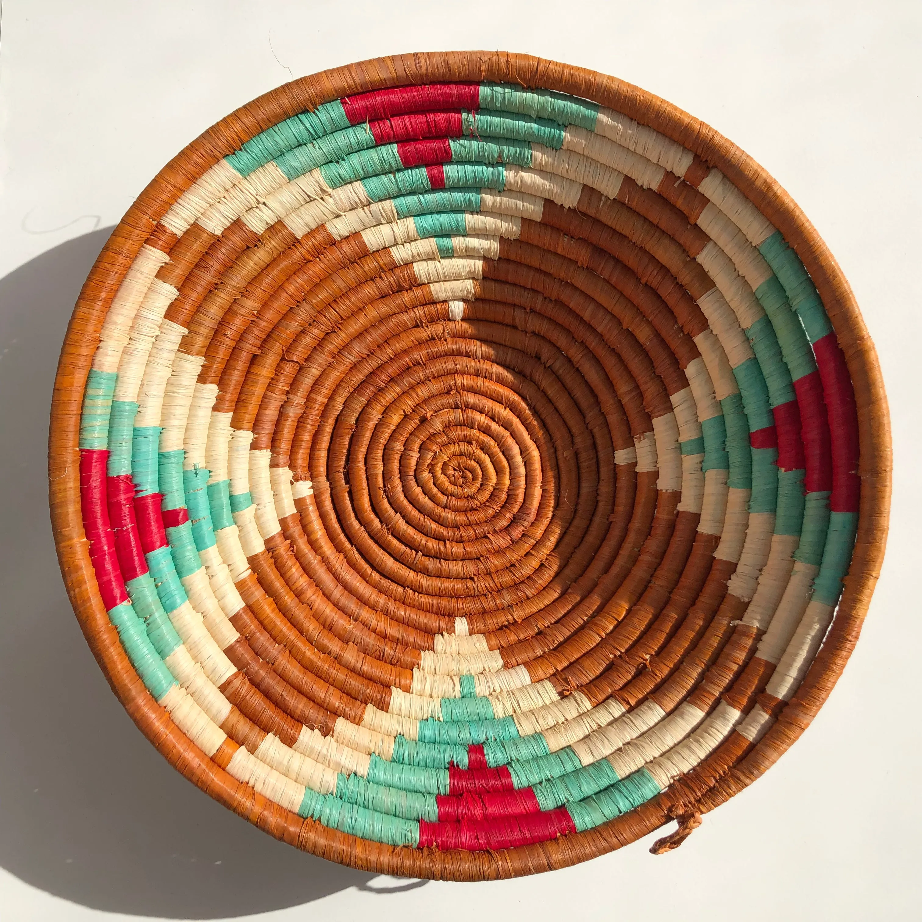 Majani Bowl