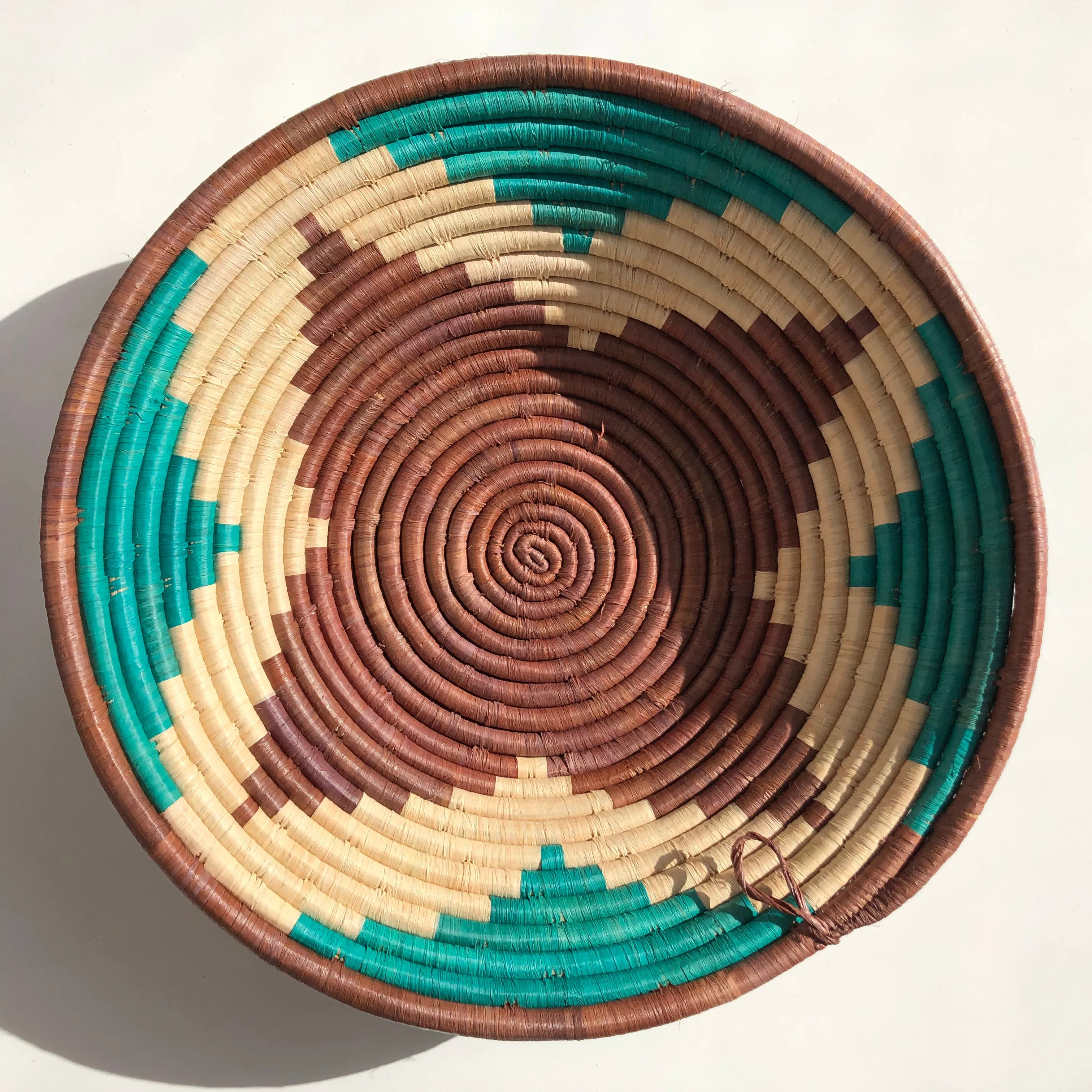 Majani Bowl