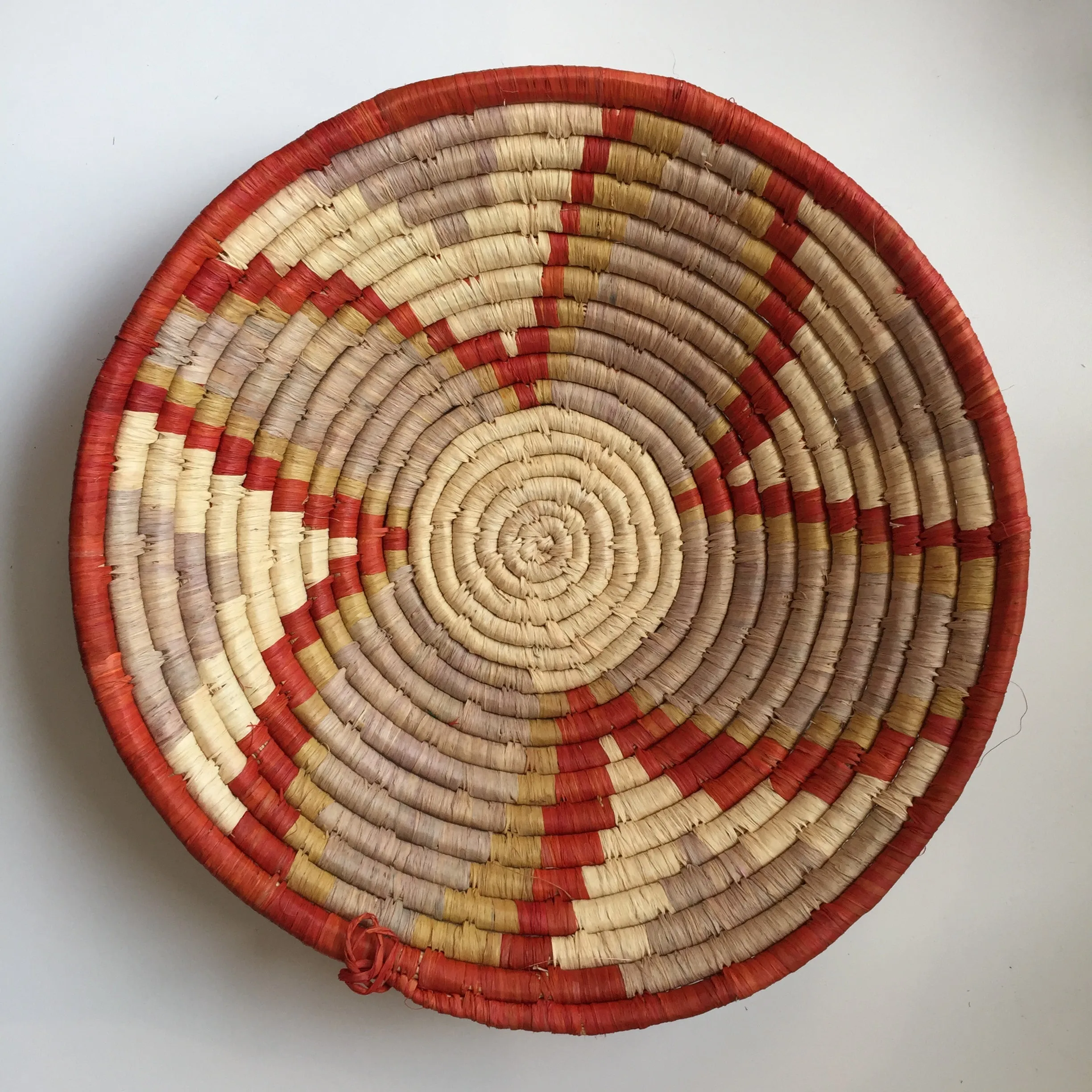 Majani Bowl